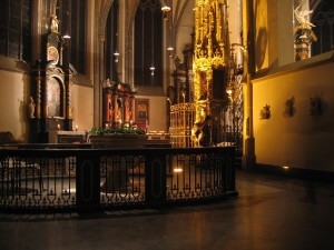 Duesseldorf_St_Lambertus_Basilica_minor_innen